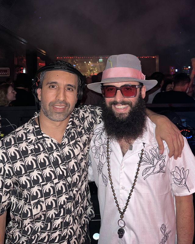 Prince Moe with Mednas